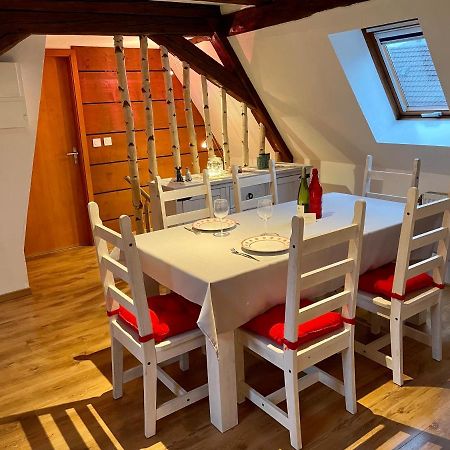 Le Petit Linck - Typique Au Coeur De Colmar Apartment Bagian luar foto